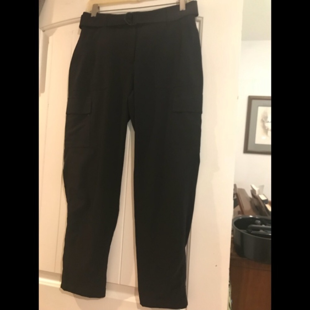 🌼3/$30🌼 WHBM Black Ankle Pants Size 4